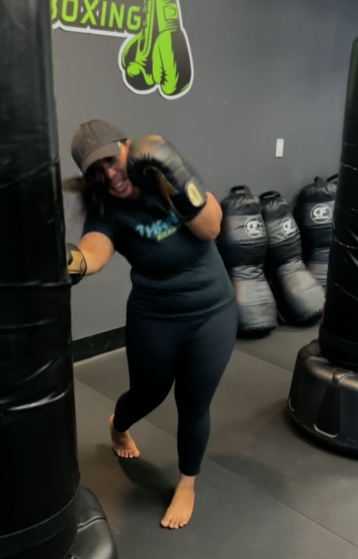 Abby Head Trainer coaching member at Thrive Kickboxing Craig Road Las Vegas